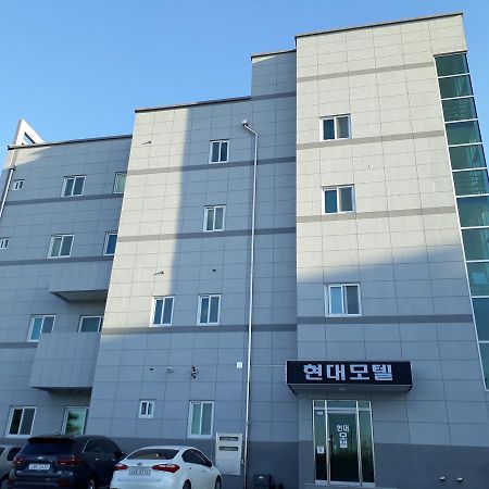 Hyundai Motel Gangneung Esterno foto